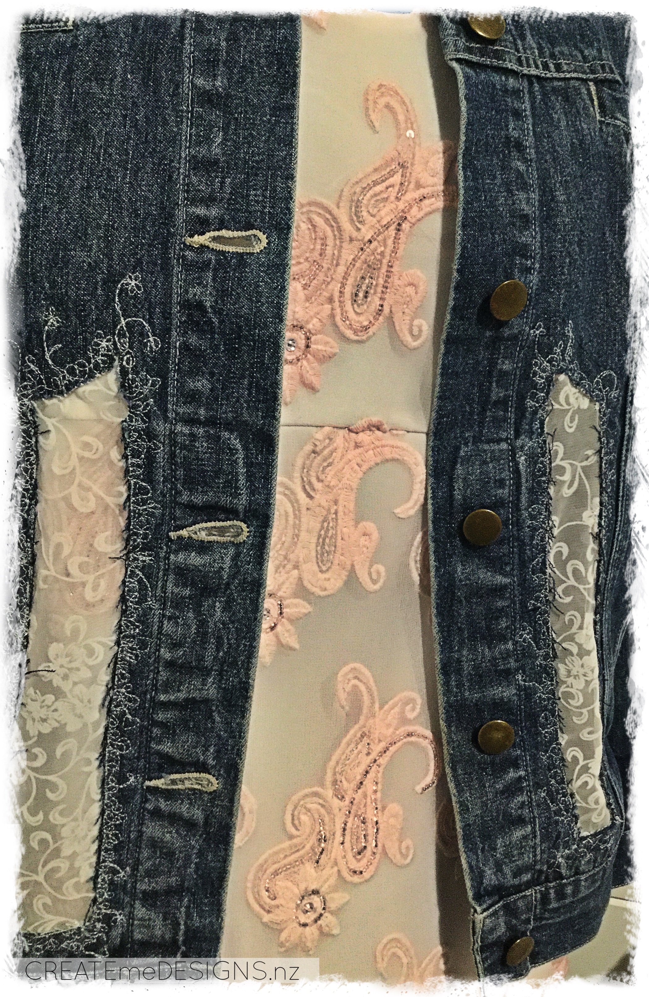 BCCE70C2-E0A3-4160-BCB3-78175936A077